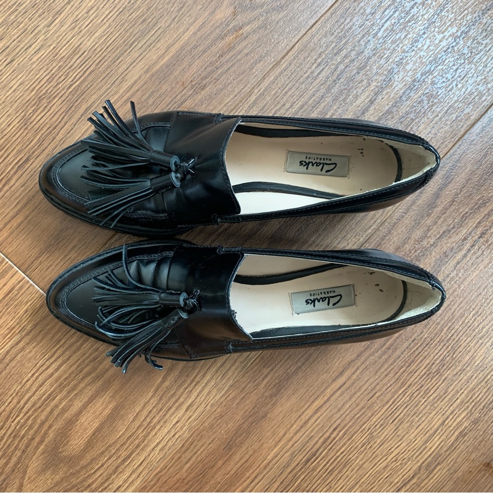 Clarks Loafers w/ Tassels -Size 8